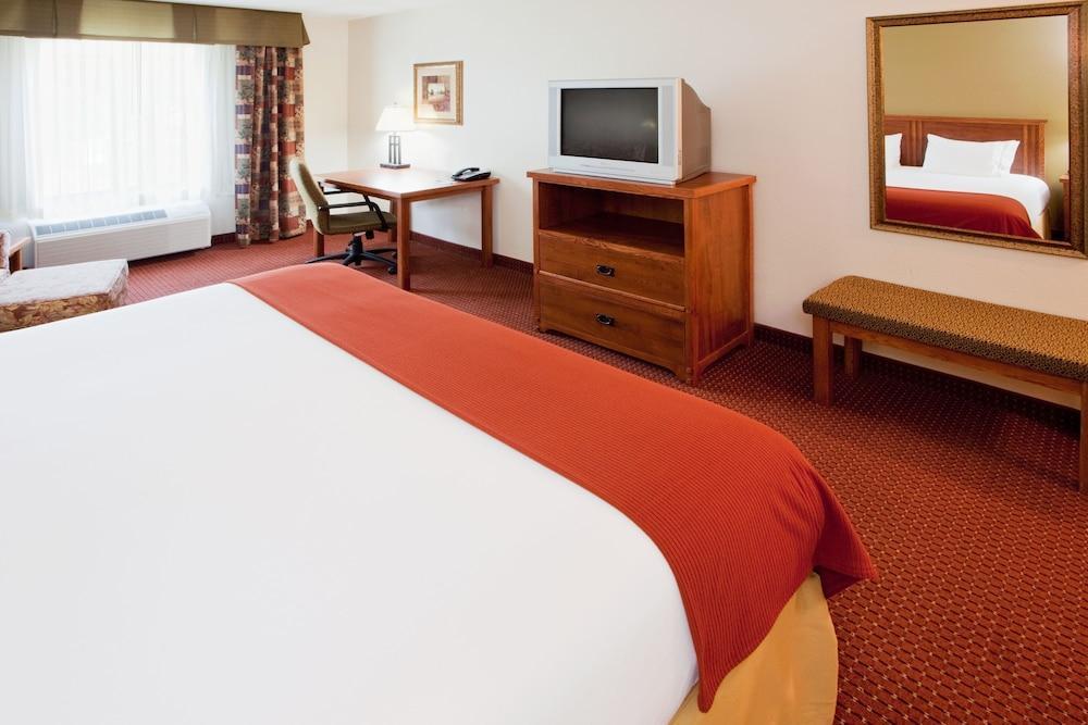 Holiday Inn Express Hotel & Suites Weston By Ihg Bagian luar foto