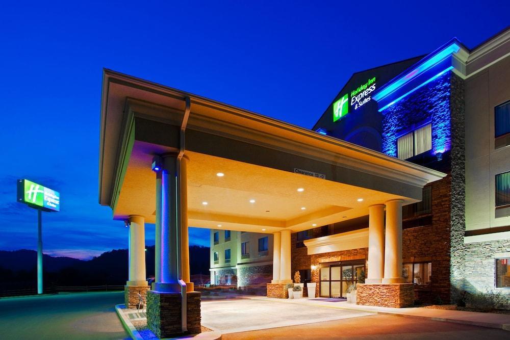Holiday Inn Express Hotel & Suites Weston By Ihg Bagian luar foto