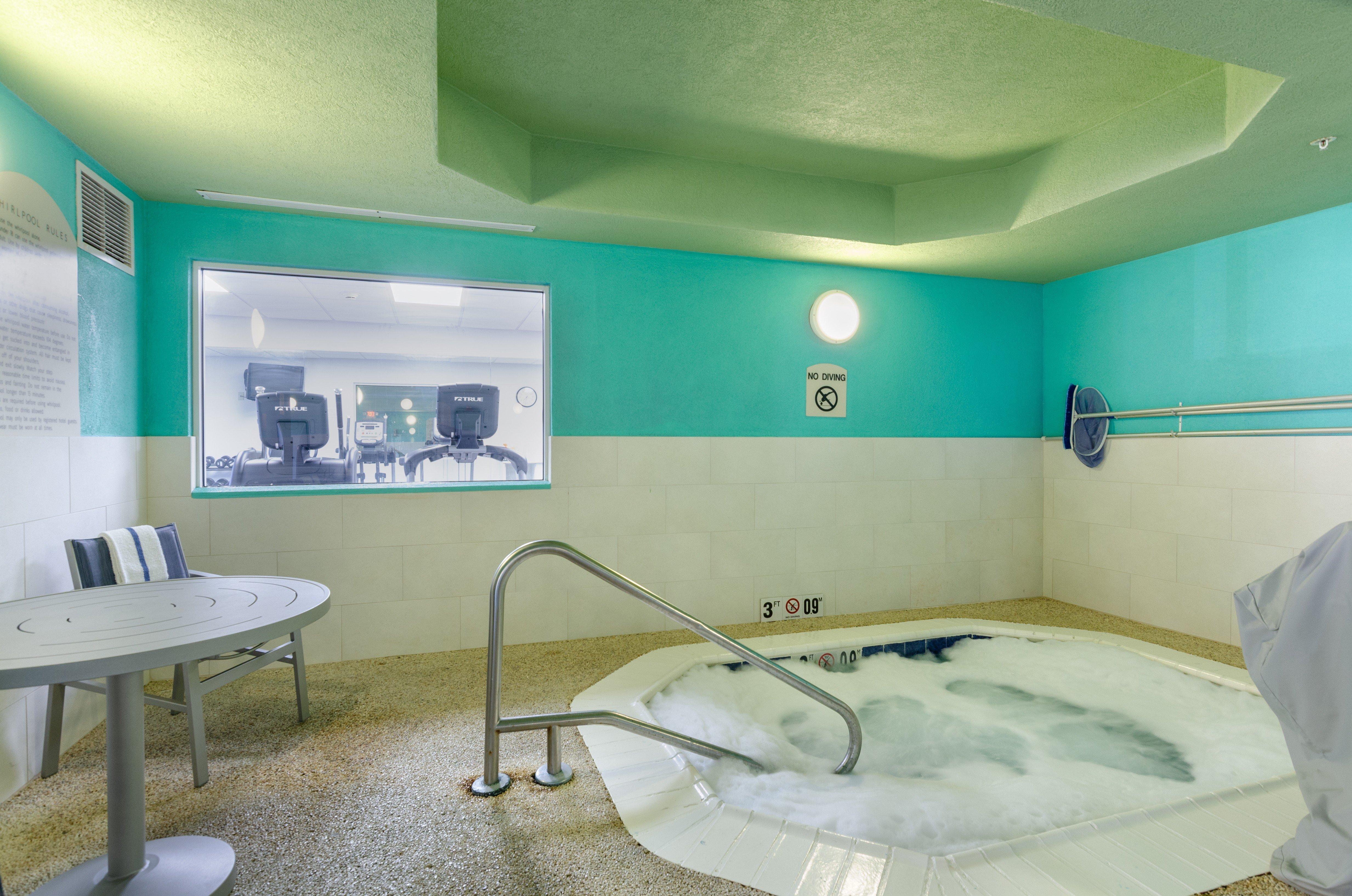 Holiday Inn Express Hotel & Suites Weston By Ihg Bagian luar foto