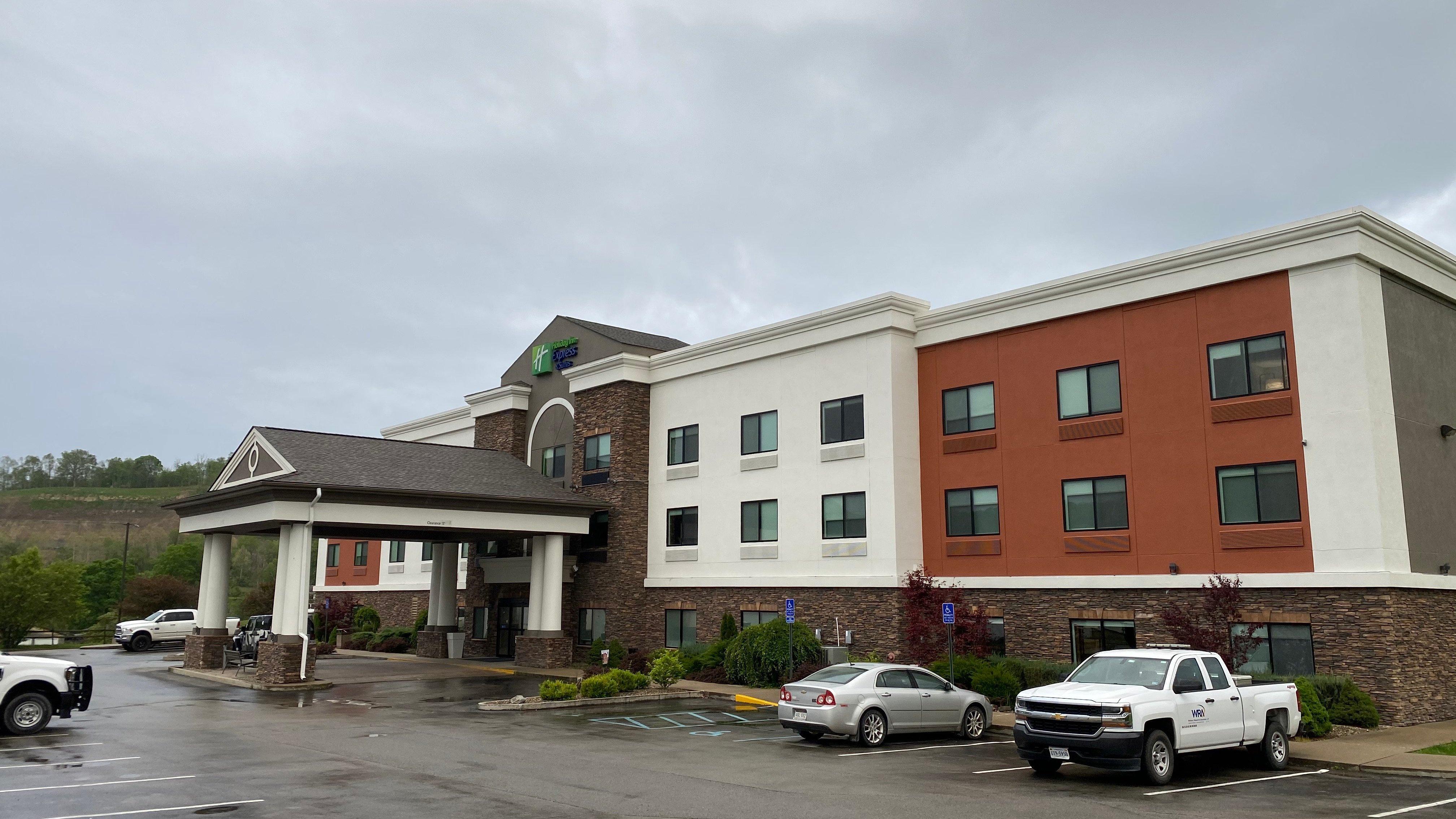 Holiday Inn Express Hotel & Suites Weston By Ihg Bagian luar foto
