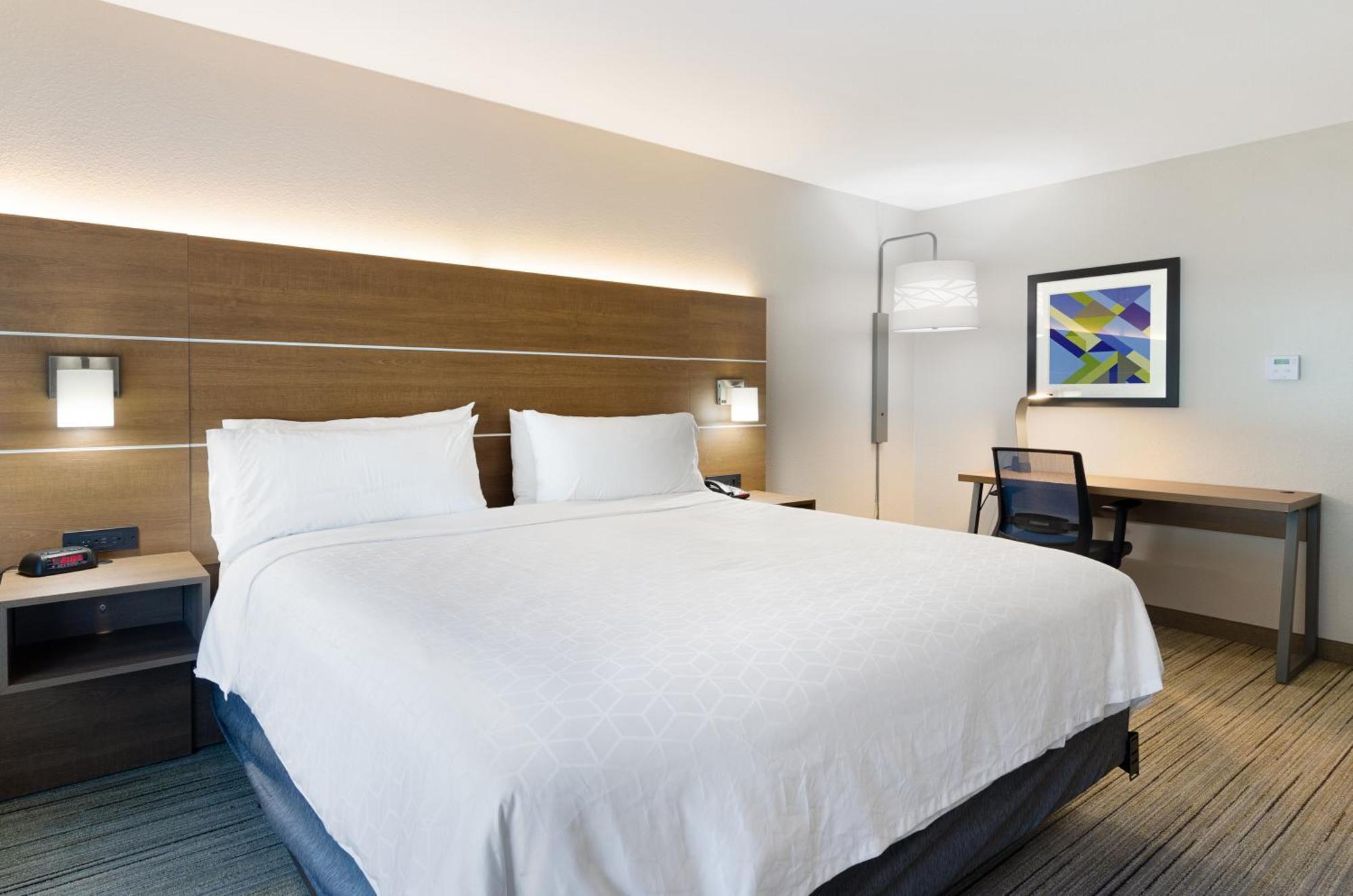 Holiday Inn Express Hotel & Suites Weston By Ihg Bagian luar foto
