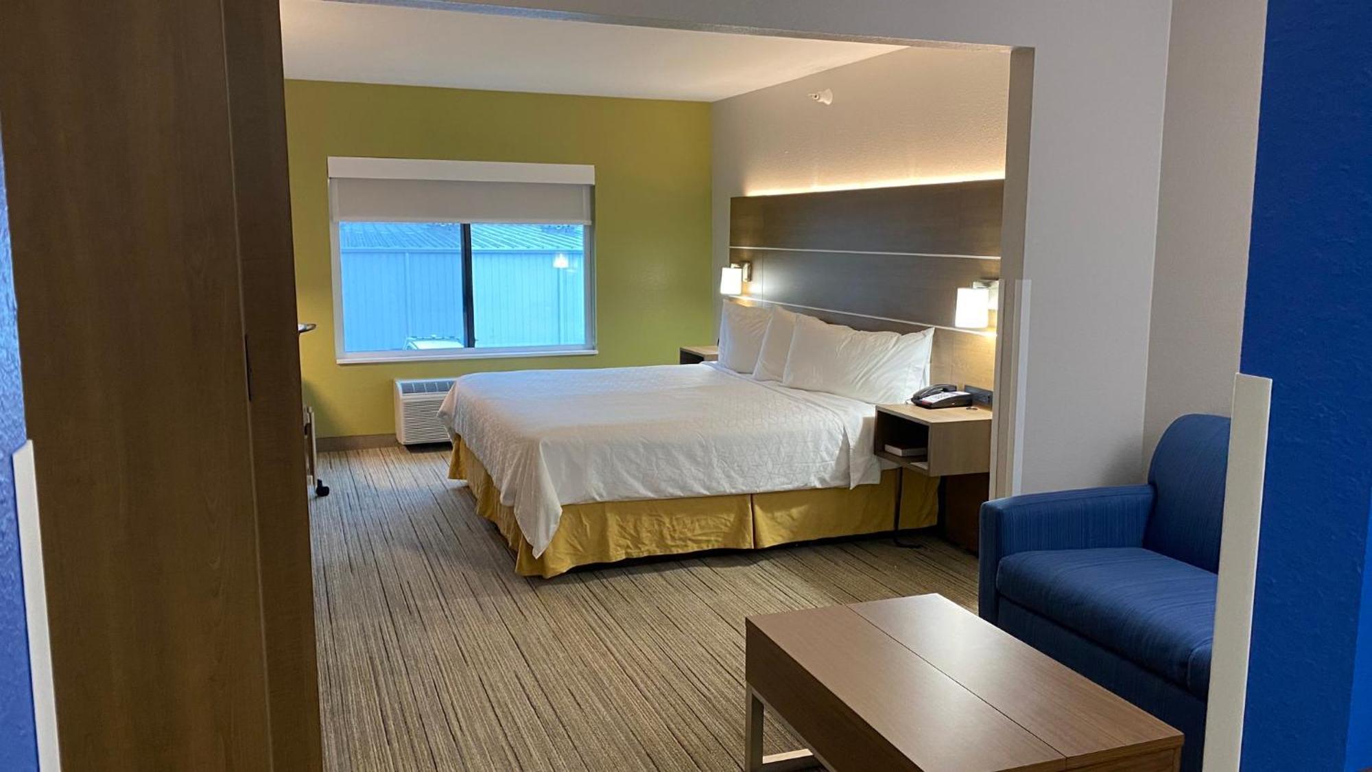 Holiday Inn Express Hotel & Suites Weston By Ihg Bagian luar foto